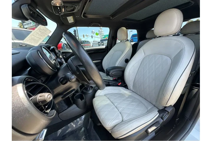$29997 : 2020 Hardtop 2 Door John Coop image 9