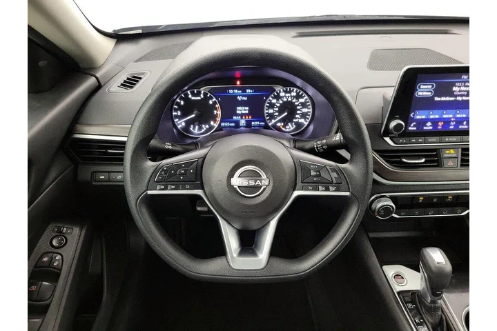 $19998 : Nissan Altima 2024 2.5 SV 4d image 10