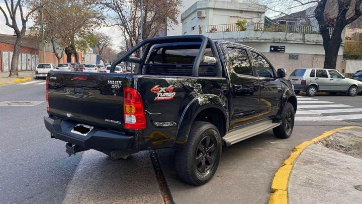 $16800 : toyota hilux srv 2011 4x4 auto image 3