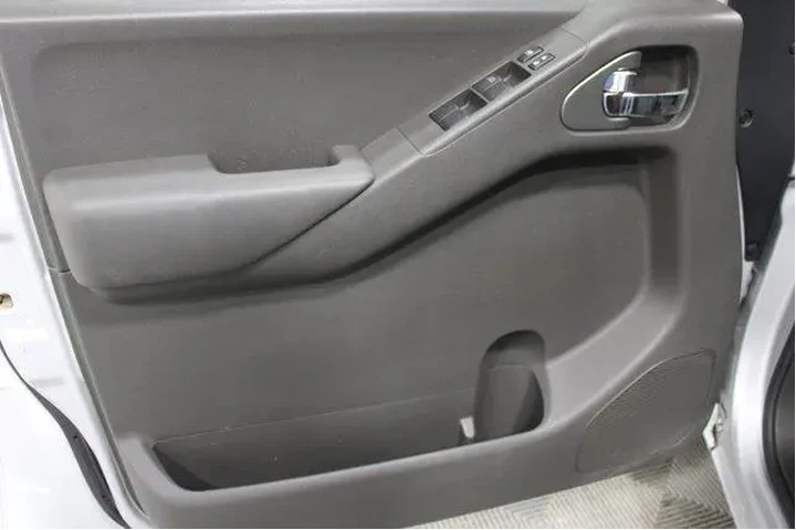 $13951 : Suzuki Equator 2012 4x2 Spor image 5