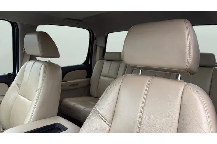 $10857 : Chevrolet Silverado 2500HD 2 image 8