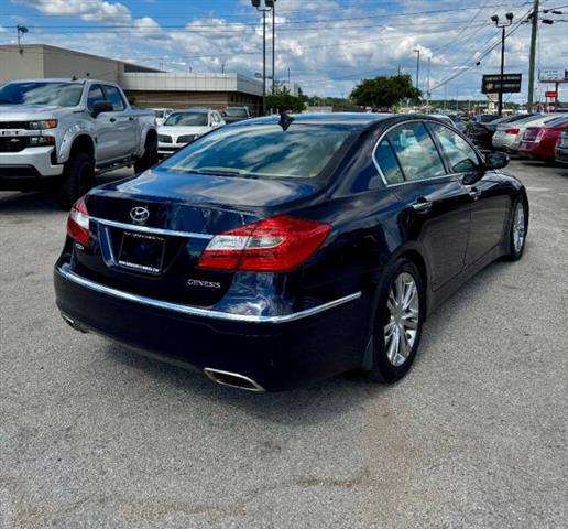 $9500 : 2012 Genesis 3.8L V6 image 10