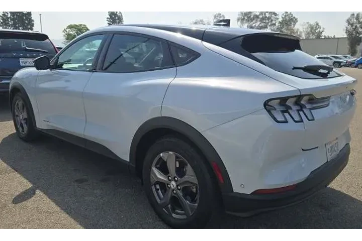 $30600 : Ford Mustang Mach-E 2023 Sel image 3