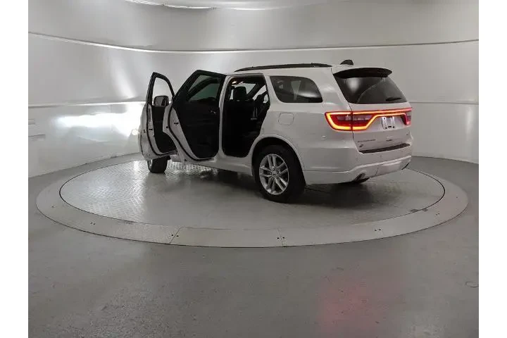 $34999 : Dodge Durango 2023 AWD GT 4d image 10