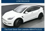 $31750 : Tesla Model Y 2022 AWD Long thumbnail