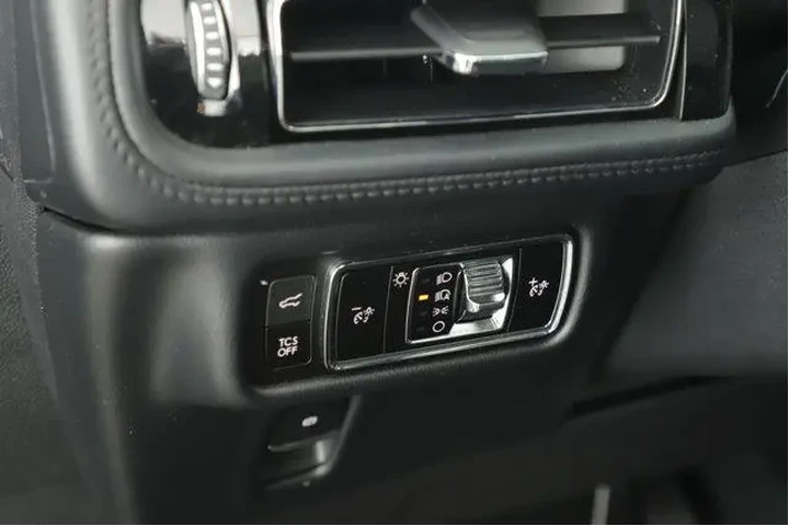 $33994 : Lincoln Nautilus 2023 Reserv image 3