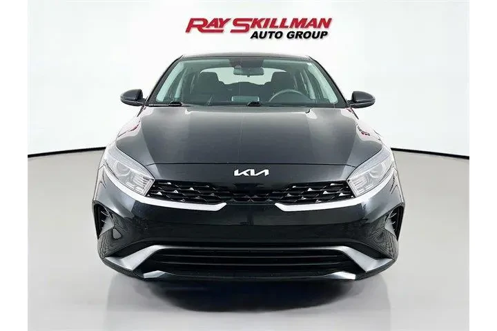 $19975 : Kia Forte 2024 LX 4dr Sedan image 2