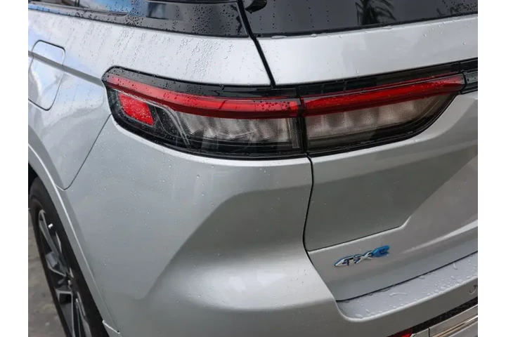 $39025 : Jeep Grand Cherokee 2024 4x4 image 6