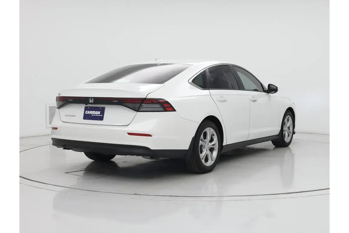 $22998 : Honda Accord 2023 LX 4dr Sed image 8