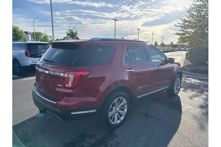 $23500 : Ford Explorer 2018 AWD Limit image 7