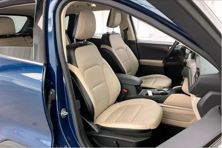 $16490 : Ford Escape 2020 AWD Titaniu image 7