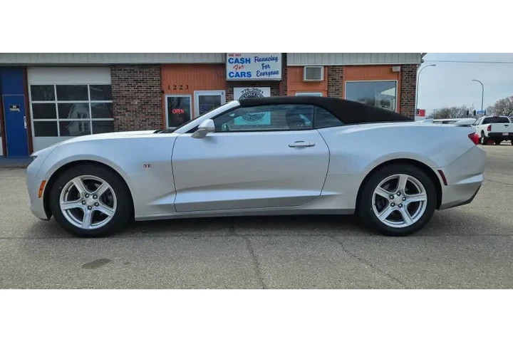 $16990 : 2019 Camaro LT image 2