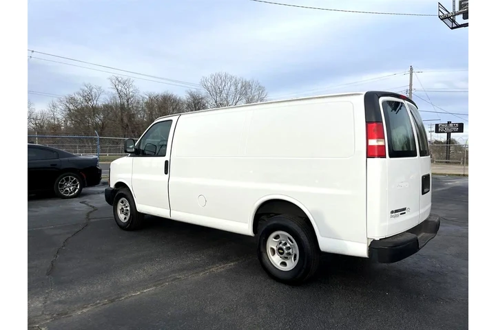 $14995 : 2013 Express 2500 Cargo image 3