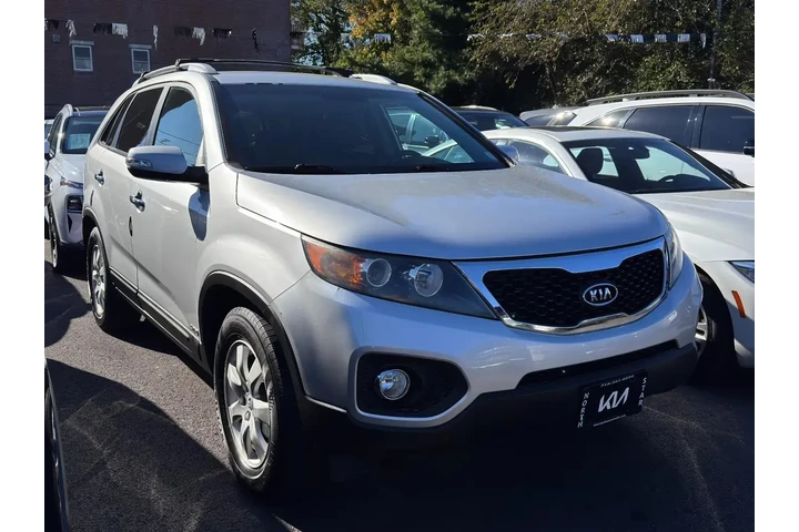 $5895 : Kia Sorento 2012 AWD LX 4dr image 3