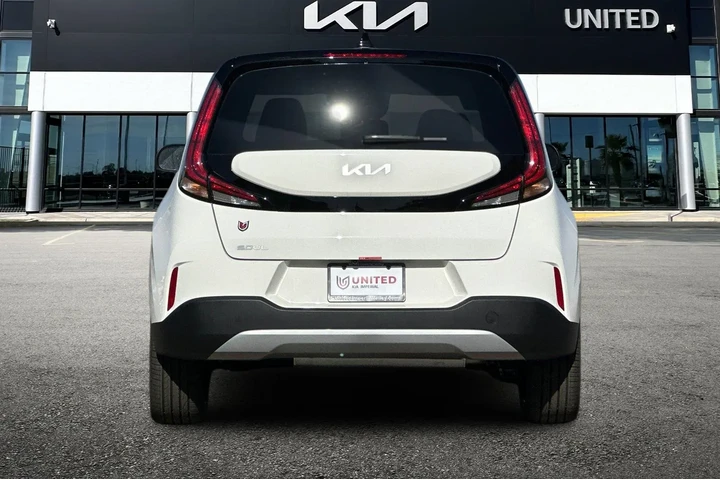 $27360 : New 2025 Soul EX image 4