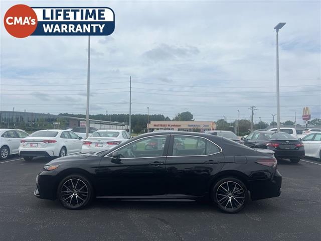 $28881 : PRE-OWNED 2024 TOYOTA CAMRY SE image 4