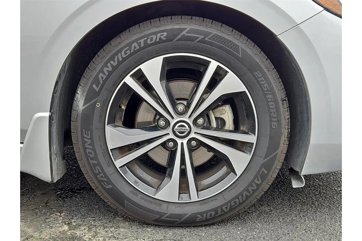 $17900 : 2022 Sentra SV image 8