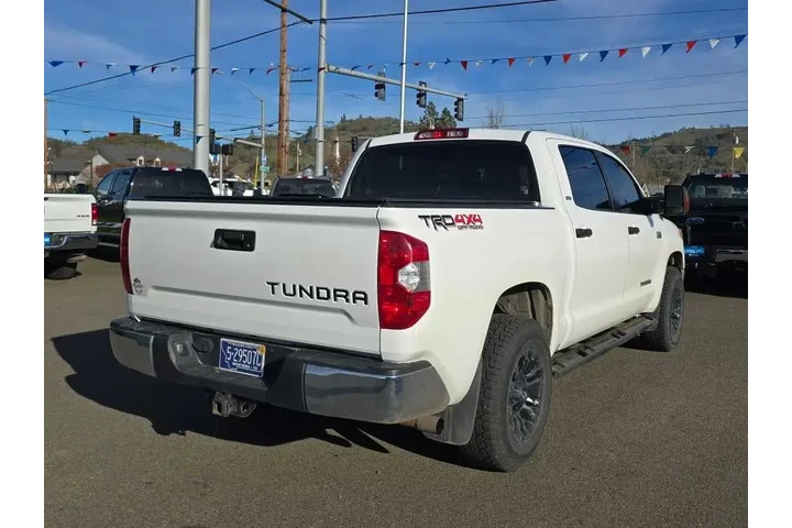$29990 : Toyota Tundra 2015 4x4 SR5 4 image 5
