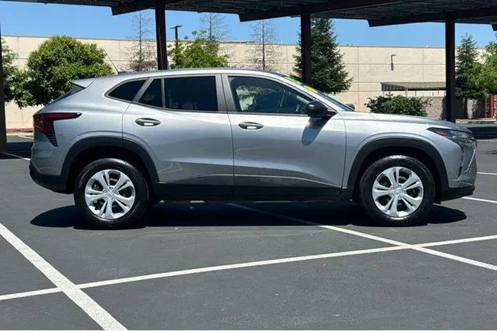 $19850 : Chevrolet Trax 2025 LS 4dr C image 10