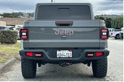 Jeep Gladiator 2021 4x4 Moja thumbnail