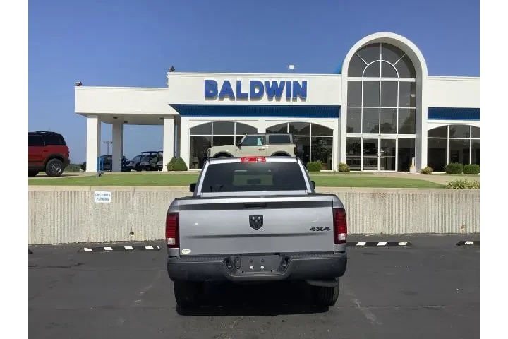 $34950 : Ram 1500 Classic 2023 4x4 SL image 6