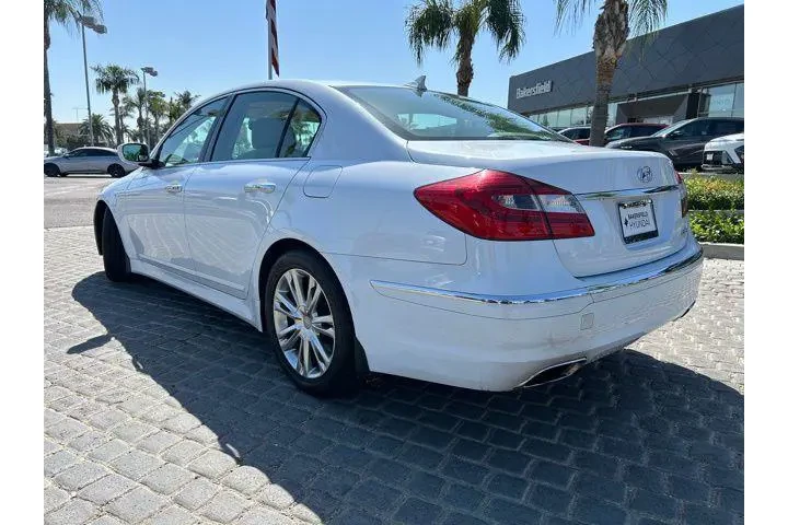$11995 : Hyundai Genesis 2014 3.8L 4d image 7
