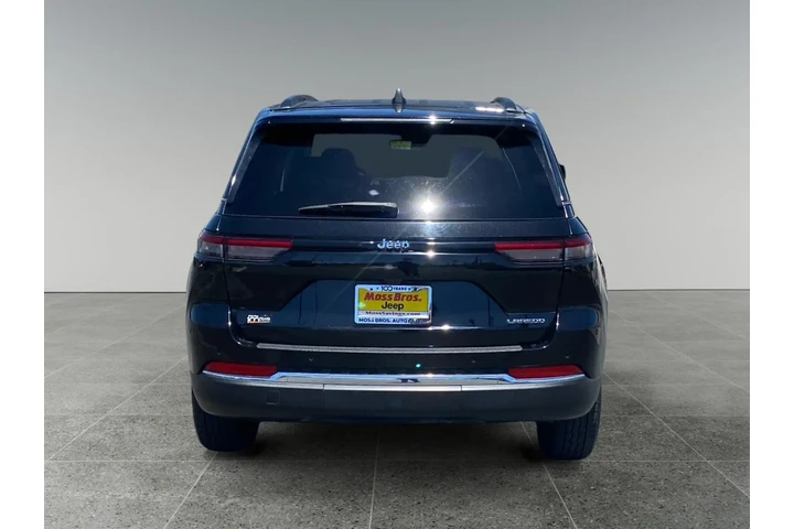 $28542 : Jeep Grand Cherokee 2023 4x2 image 4