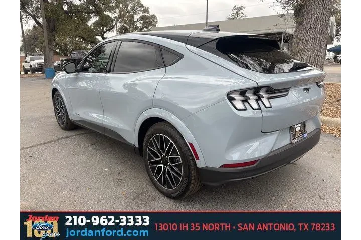 $33708 : Ford Mustang Mach-E 2025 Pre image 4