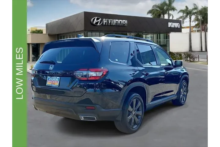 $38214 : Honda Pilot 2025 AWD Sport 4 image 3