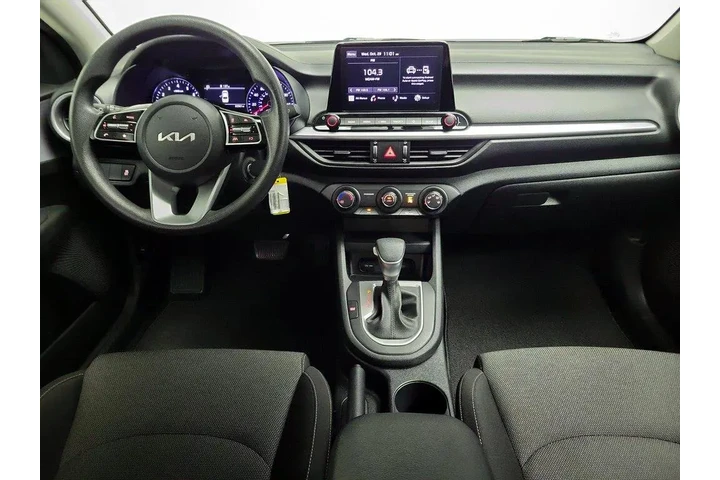 $19998 : Kia Forte 2024 LXS 4dr Sedan image 9