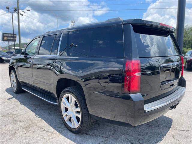 $17900 : 2017 Suburban Premier image 5