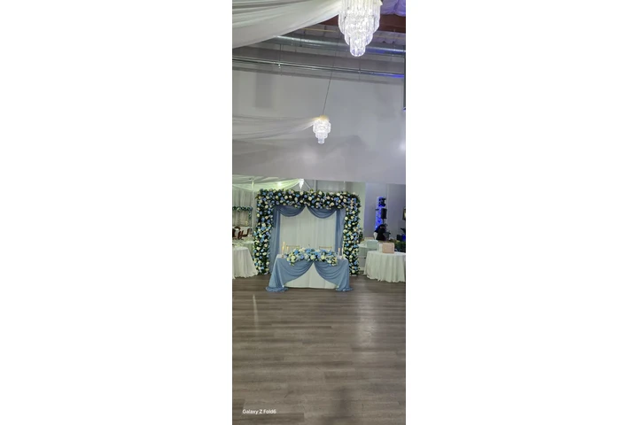 salon de fiestas en Gardena C image 7