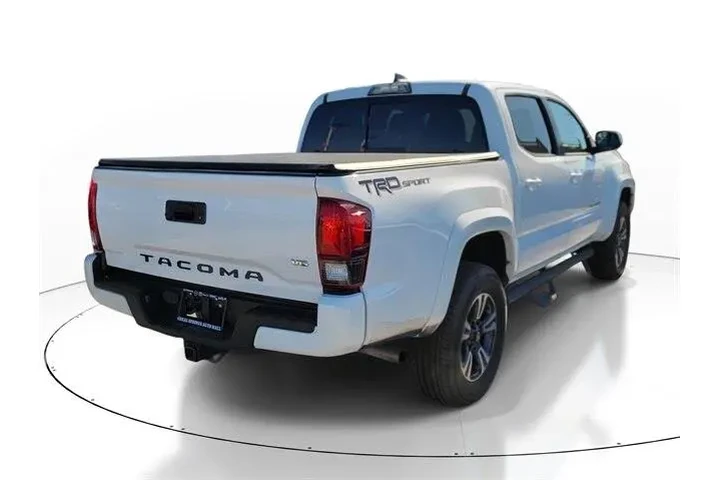 $24291 : Toyota Tacoma 2018 4x2 TRD O image 4