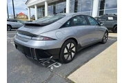 $22991 : Hyundai IONIQ 6 2024 SE 4dr thumbnail