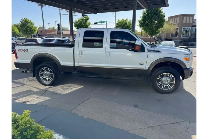 2015 F-250 SD King Ranch Crew image 4