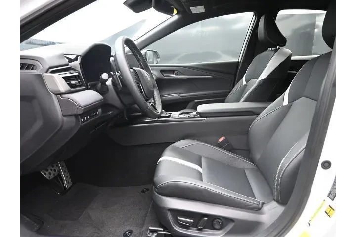 $29378 : Toyota Camry 2025 SE 4dr Sed image 9