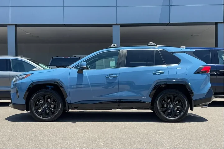 $28900 : Toyota RAV4 Hybrid 2022 AWD image 6