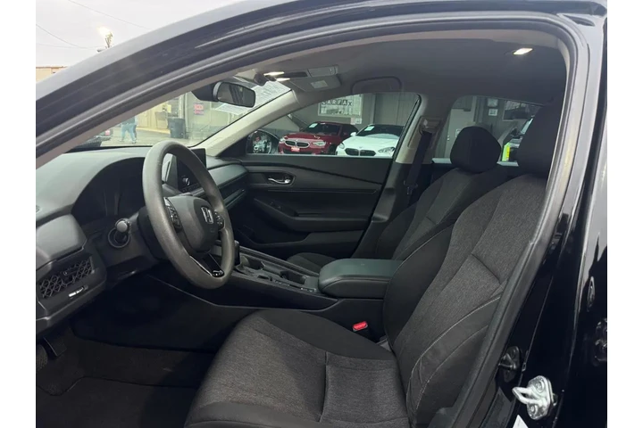 2023 Accord LX image 7