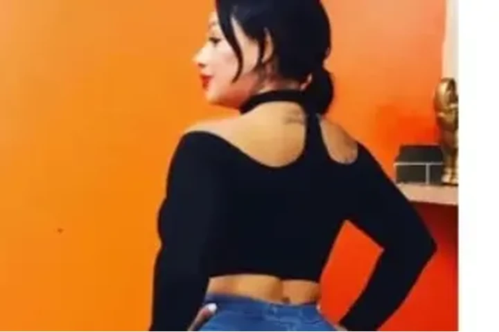 Chica simpatica image 1