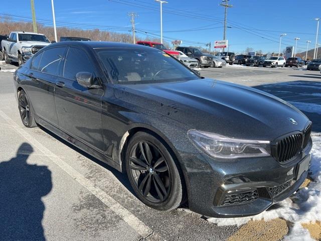 $38690 : PRE-OWNED 2019 7 SERIES 750I image 7