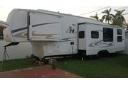 $11500 : Se vende trailer con titulo thumbnail