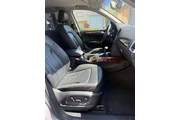 $3700 : Audi Q5 ( Cash ) thumbnail