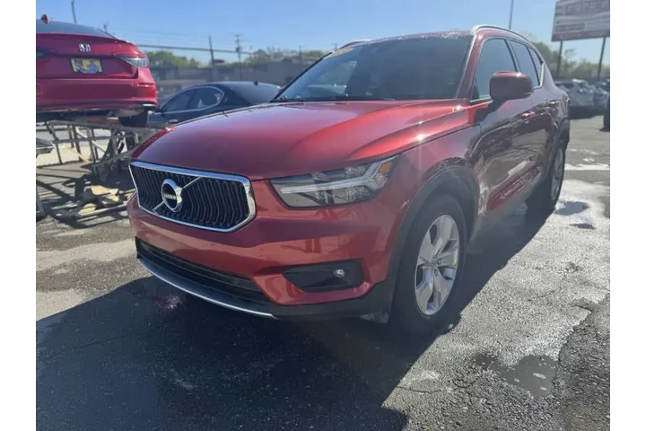 $19995 : 2021 XC40 T4 Momentum image 4