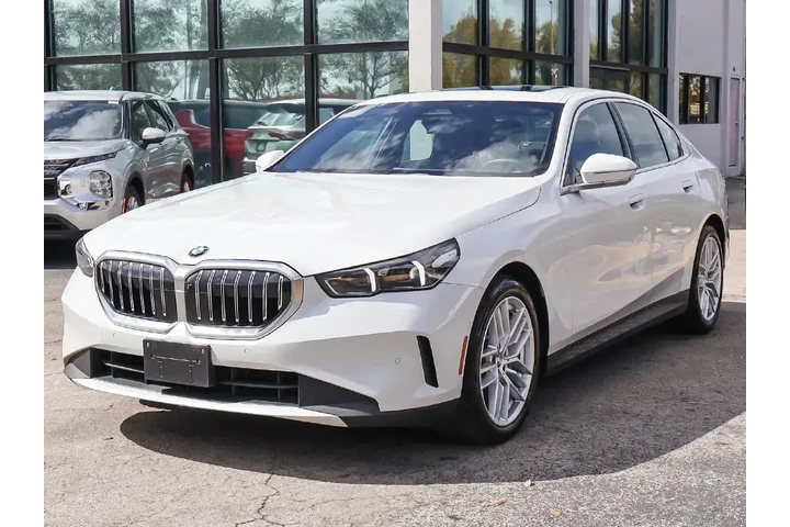 $39990 : BMW 5 Series 2024 AWD 530i x image 4
