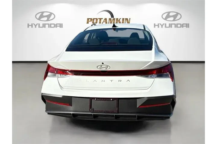 $18340 : Hyundai ELANTRA 2024 SEL 4dr image 6