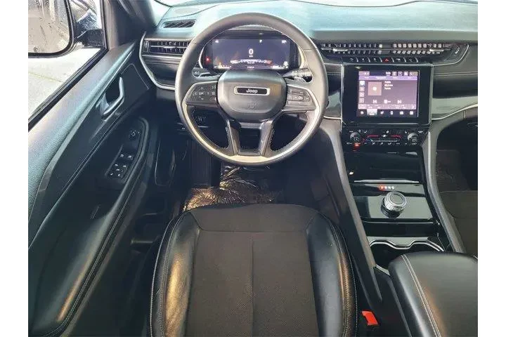 $32905 : Jeep Grand Cherokee 2023 4x4 image 7