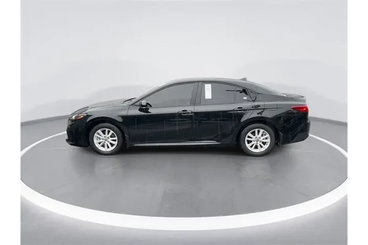 $27905 : Toyota Camry 2025 LE 4dr Sed image 4