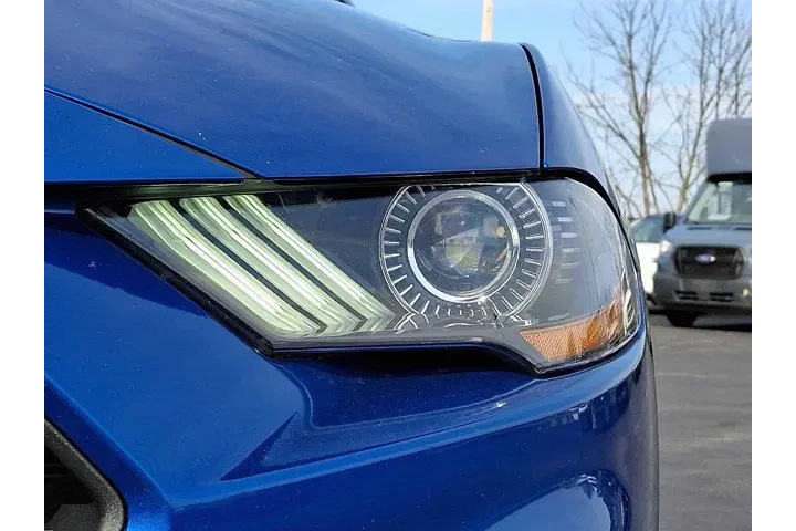 $18900 : Ford Mustang 2018 EcoBoost P image 9