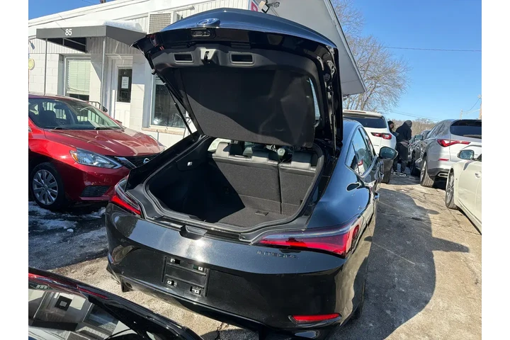 $28920 : Acura Integra 2024 4dr Liftb image 8