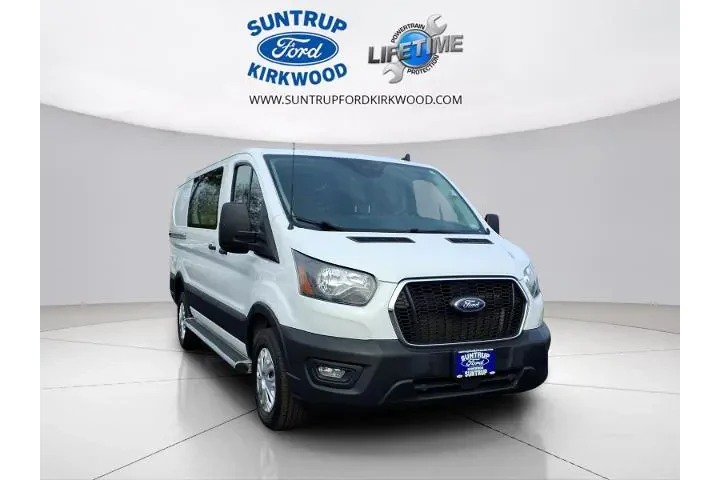 $32984 : Ford Transit 2023 250 3dr SW image 2